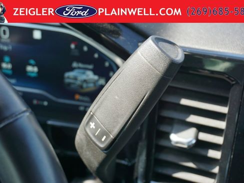 Used 2023 Chevrolet Silverado 1500 LT AWD/4WD image 25