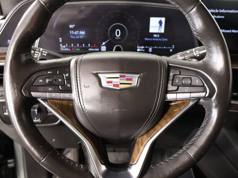 Used 2024 Cadillac Escalade Sport Platinum w/ LPO, ONYX Package AWD/4WD image 3