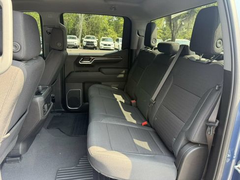 Used 2024 Chevrolet Silverado 1500 LT RWD image 7