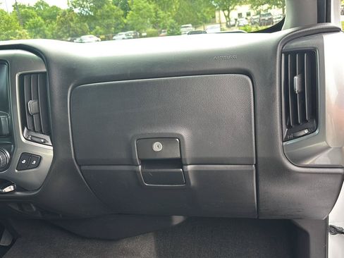 Used 2018 Chevrolet Silverado 1500 LT w/ All Star Edition AWD/4WD image 24