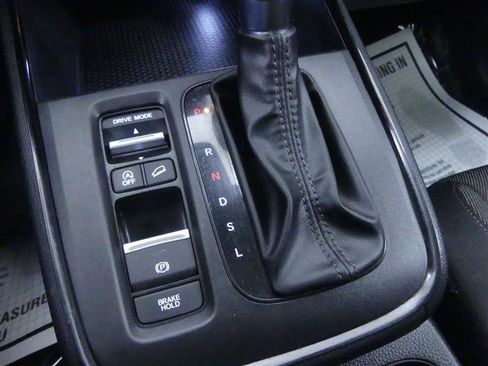 Used 2025 Honda CR-V LX image 13