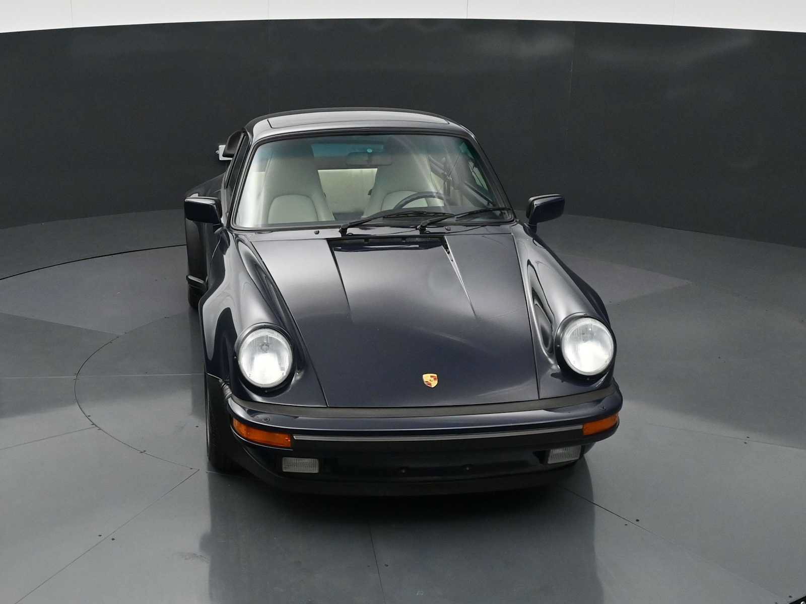 Used 1987 Porsche 911 Carrera RWD image 34