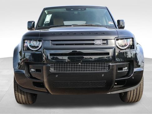 New 2026 Land Rover Defender 110 X-Dynamic SE AWD/4WD image 2