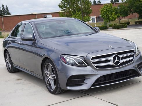 Used 2019 Mercedes-Benz E 300 image 8