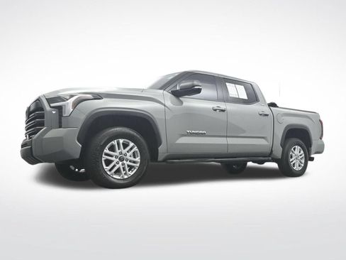 Used 2024 Toyota Tundra SR5 w/ SR5 Premium Package AWD/4WD image 39
