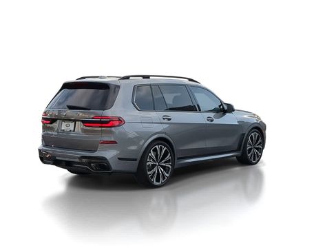 Used 2023 BMW X7 M60i w/ M Sport Professional Package image 8