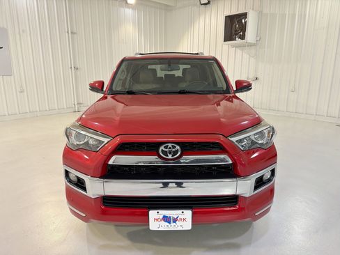 Used 2016 Toyota 4Runner Limited AWD/4WD image 32