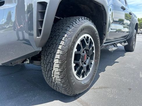 Used 2025 Toyota Tacoma TRD Off-Road AWD/4WD image 14