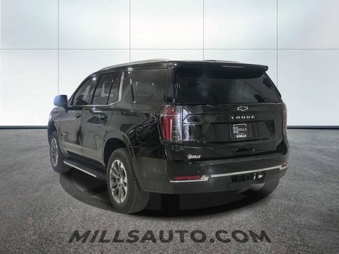 Certified 2025 Chevrolet Tahoe LS AWD/4WD image 5