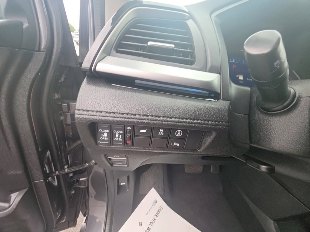 Used 2021 Honda Odyssey Touring image 20