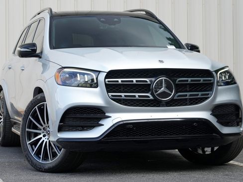 Used 2021 Mercedes-Benz GLS 580 4MATIC image 4