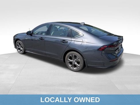 Used 2023 Honda Accord EX image 4