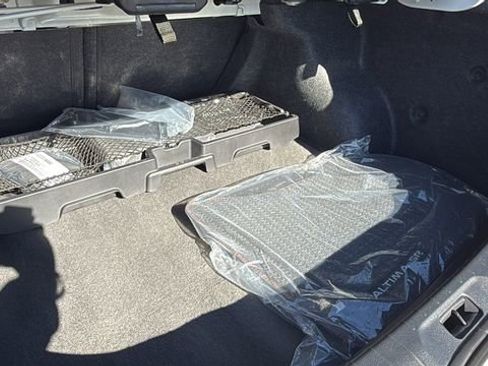 New 2025 Nissan Altima 2.5 SR image 12