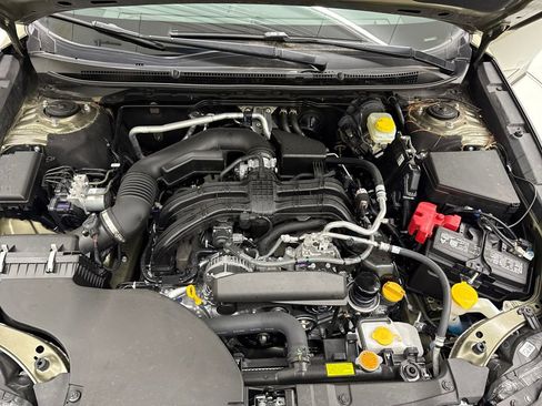 Used 2025 Subaru Outback Premium w/ Popular Package #1A image 11