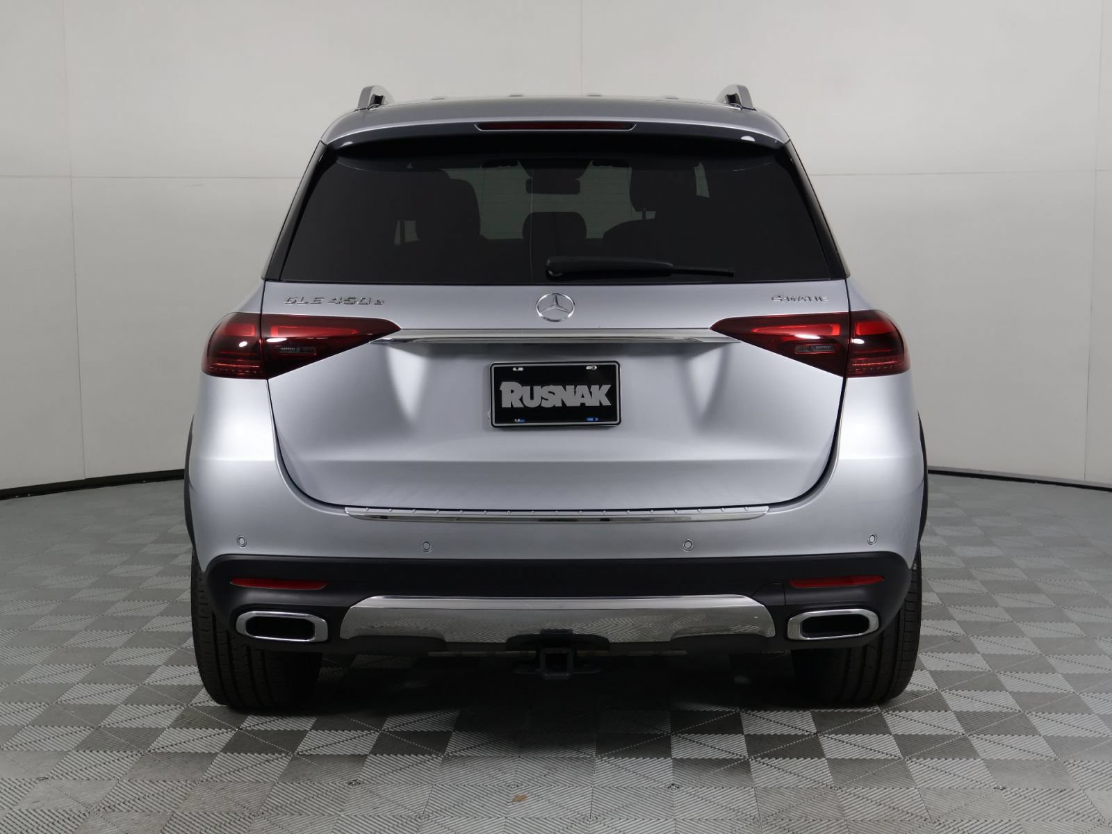 Used 2025 Mercedes-Benz GLE 450e 4MATIC image 5