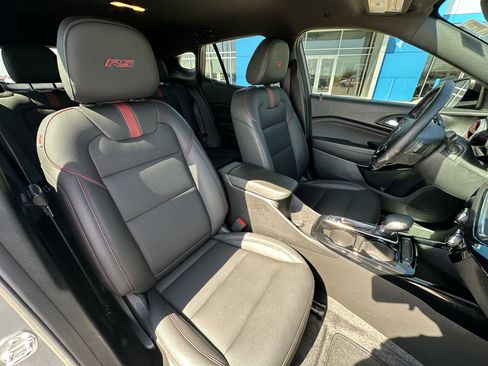 Used 2024 Chevrolet Trax RS w/ Driver Confidence Package image 29