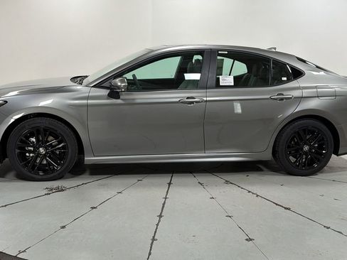 New 2026 Toyota Camry SE image 8