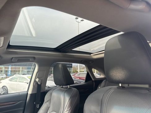 Used 2018 Lexus RX 450h AWD image 10