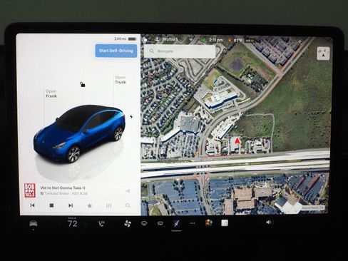 Used 2024 Tesla Model Y Long Range image 25