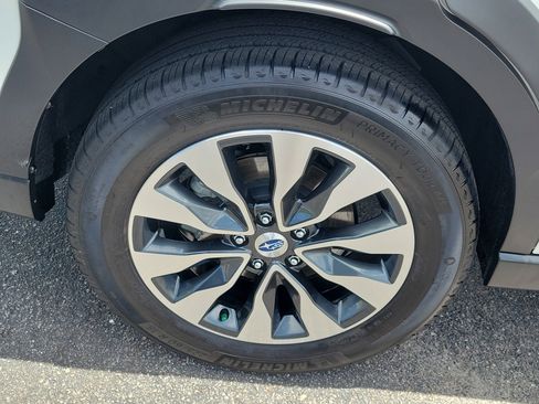 Certified 2024 Subaru Outback Touring AWD/4WD image 10