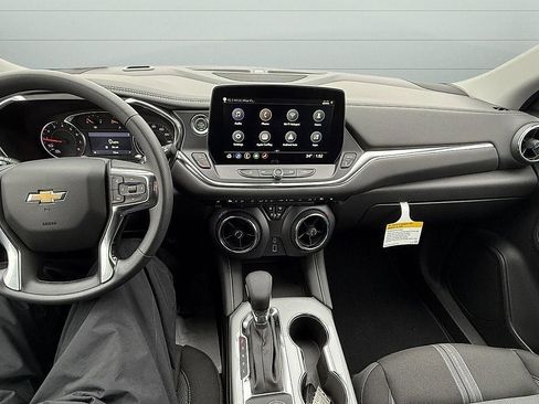 New 2026 Chevrolet Blazer LT w/ Midnight/Sport Edition AWD/4WD image 10