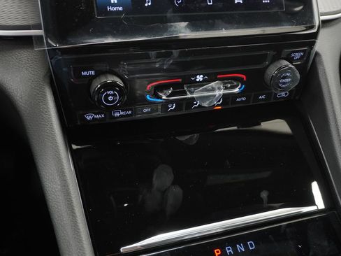 New 2026 Jeep Grand Cherokee L Laredo AWD/4WD image 24