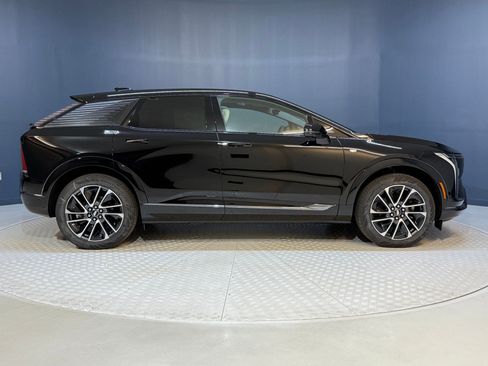 New 2026 Cadillac Optiq Sport 1 image 7