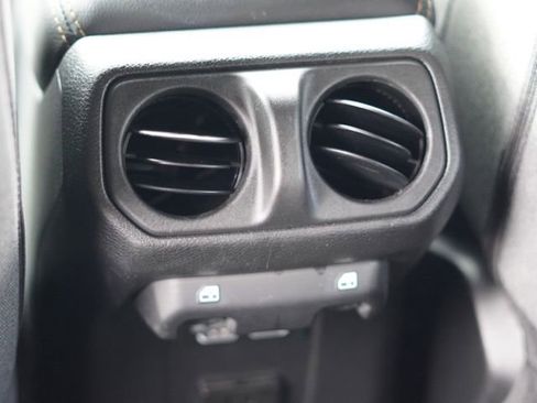 Used 2025 Jeep Wrangler Unlimited Sahara w/ Safety Group AWD/4WD image 34