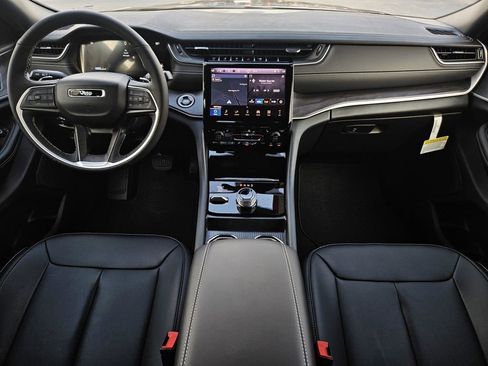 New 2025 Jeep Grand Cherokee L Limited image 34