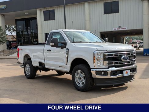 New 2025 Ford F350 XLT w/ 360-Degree Camera Package image 4