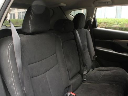 Used 2018 Nissan Murano S w/ Cargo Package FWD image 19