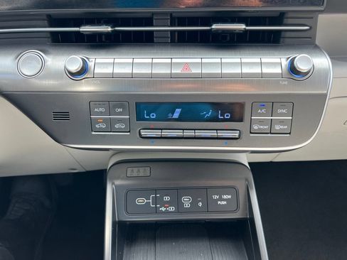 Used 2024 Hyundai Kona Limited FWD image 16