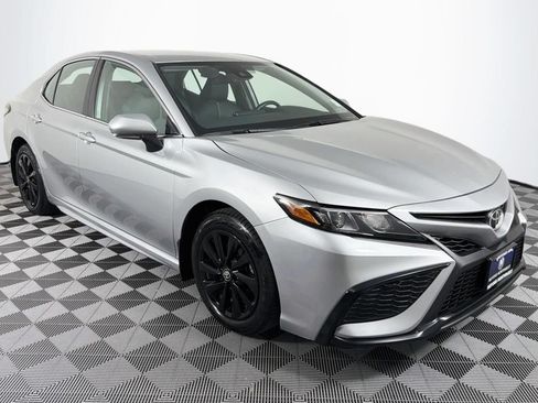 Used 2024 Toyota Camry SE FWD image 28