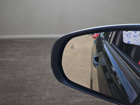 New 2024 Jeep Compass Limited w/ Elite Group image 43