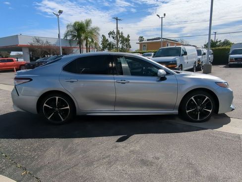 Used 2019 Toyota Camry XSE image 8