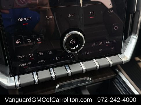 New 2027 GMC Acadia Denali Ultimate w/ LPO, Floor Liner Package AWD/4WD image 17