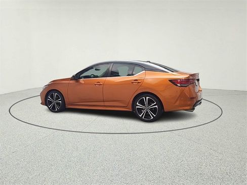Used 2020 Nissan Sentra SR w/ Trunk Package image 5
