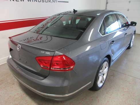 Used 2014 Volkswagen Passat TDI SEL Premium image 12