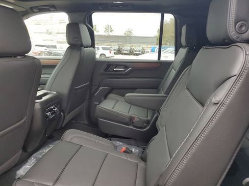 New 2026 GMC Yukon XL Denali w/ Sun & Power Step Package image 11