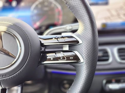 New 2026 Mercedes-Benz GLS 450 4MATIC image 30