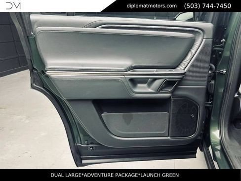 Used 2024 Rivian R1S Adventure AWD/4WD image 29