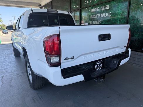 Used 2019 Toyota Tacoma SR AWD/4WD image 8