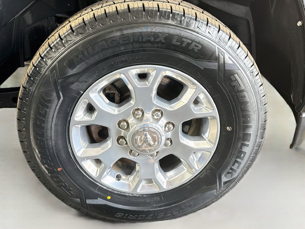 Used 2024 RAM 2500 Laramie AWD/4WD image 30