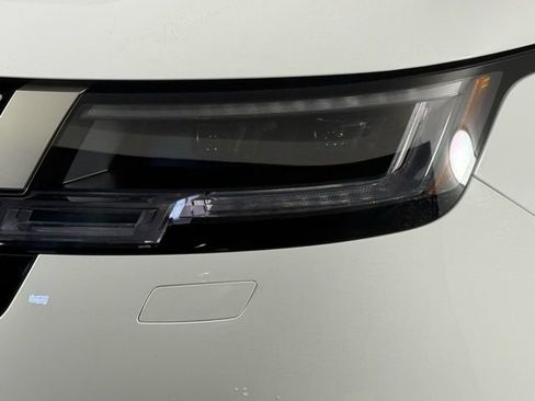 New 2026 Land Rover Range Rover SE image 12