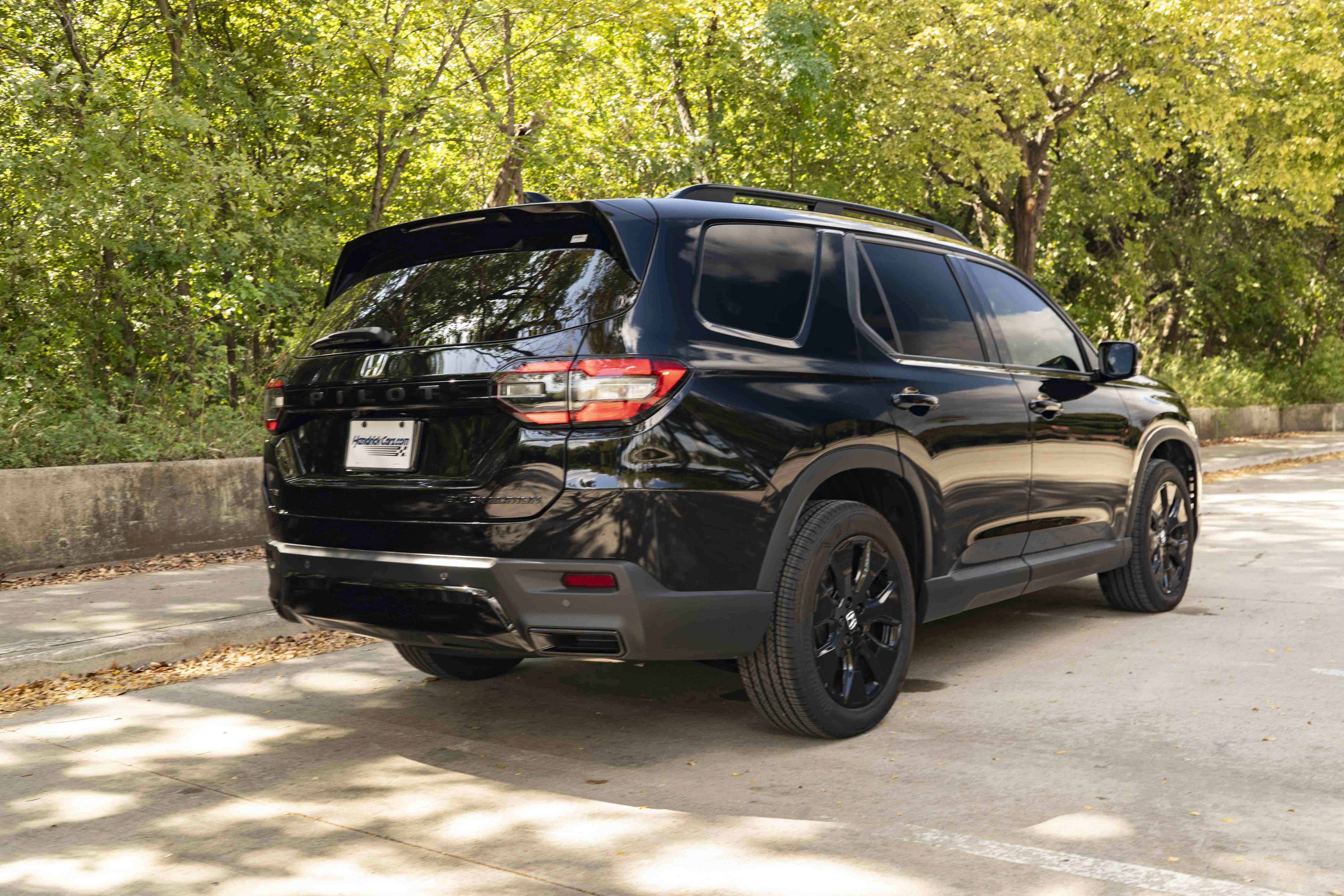Used 2026 Honda Pilot Black Edition image 9