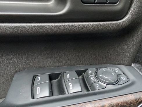 Used 2023 GMC Sierra 2500 Denali AWD/4WD image 19