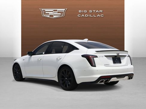 Used 2022 Cadillac CT5 V w/ Premium Package RWD image 3