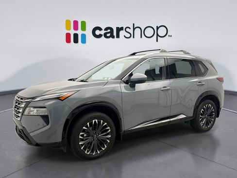 Used 2025 Nissan Rogue Platinum w/ Platinum Premium Package FWD image 1