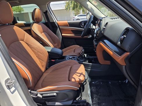 Certified 2024 MINI Cooper Countryman S w/ Signature Upholstery Package FWD image 17