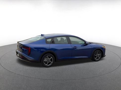 Used 2025 Kia K4 LXS image 15